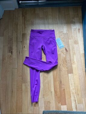 NWT Lululemon fast and free tight size 4